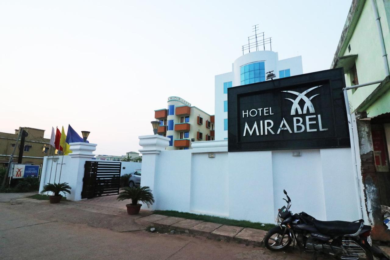 Capital O 40848 Hotel Mirabel Kupand Εξωτερικό φωτογραφία